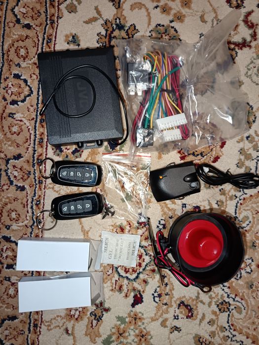 Продам центр замок JVC
