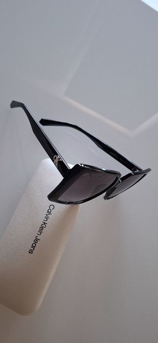 Слънчеви очила Calvin Klein