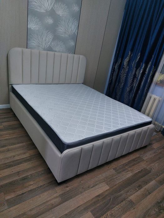 Кровать двухспальная