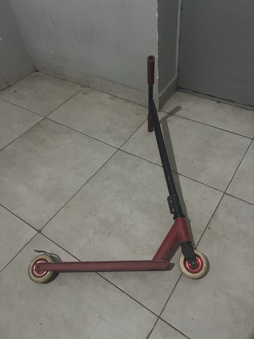 Продам трюкавой самокат