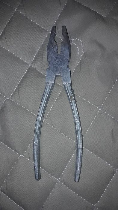 Пласкогубцы , пасатижи