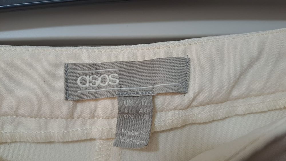 Pantaloni pentru damă