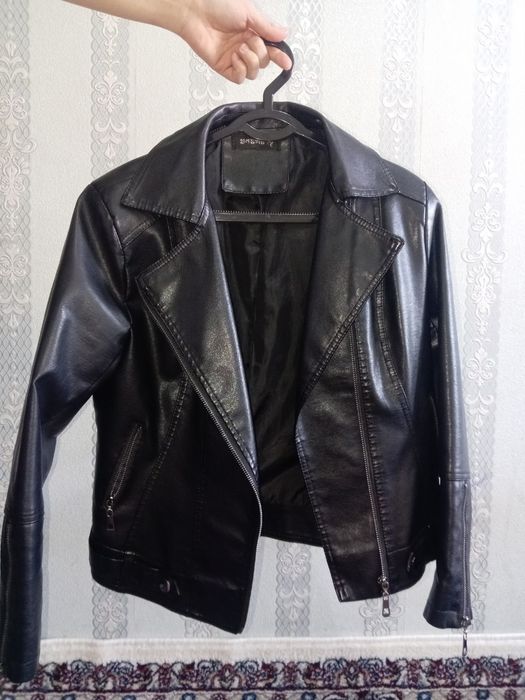 Koja kostyum yubkalar sotiladi