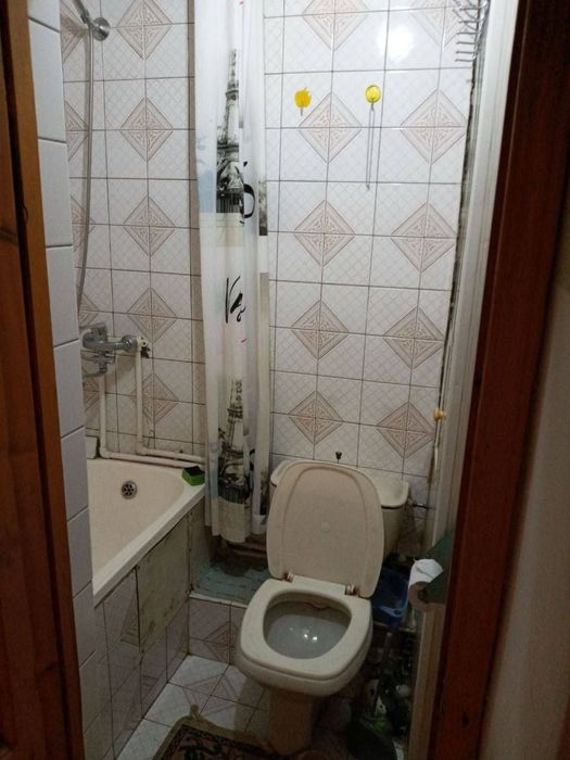 1 xonali uy sotiladi Gulobod