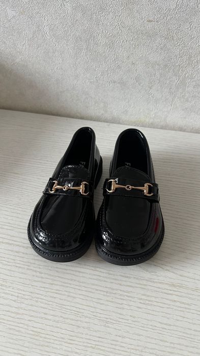 Детские лоферы черные