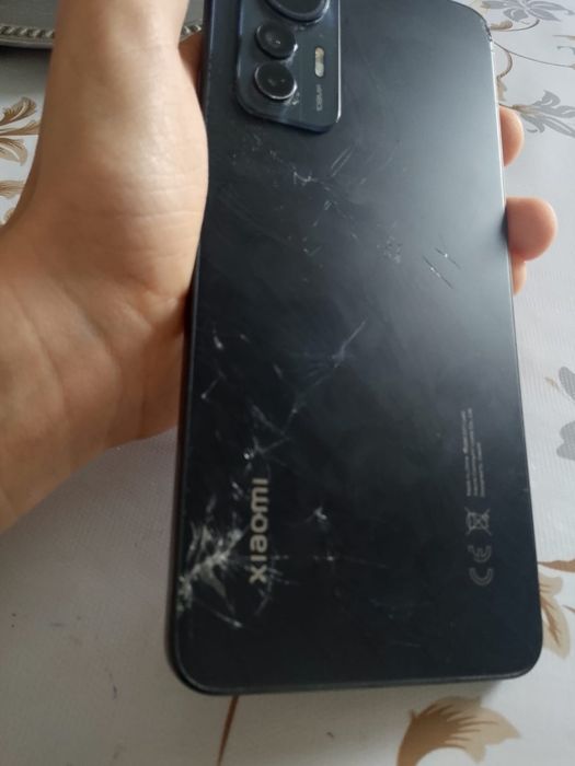 Ищу обмен на айфон  11,12