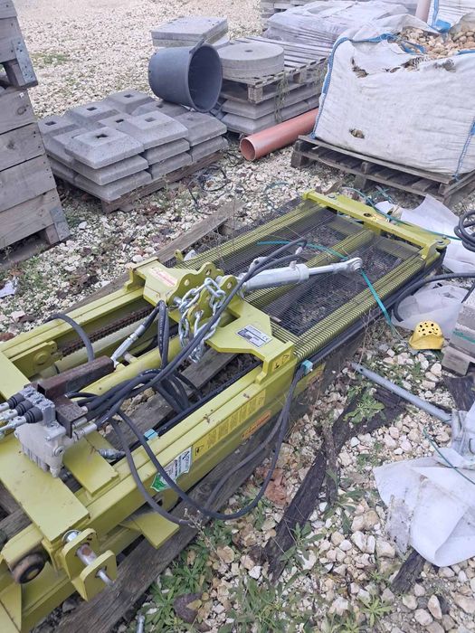 Продавам мотокарно устройство за трактор