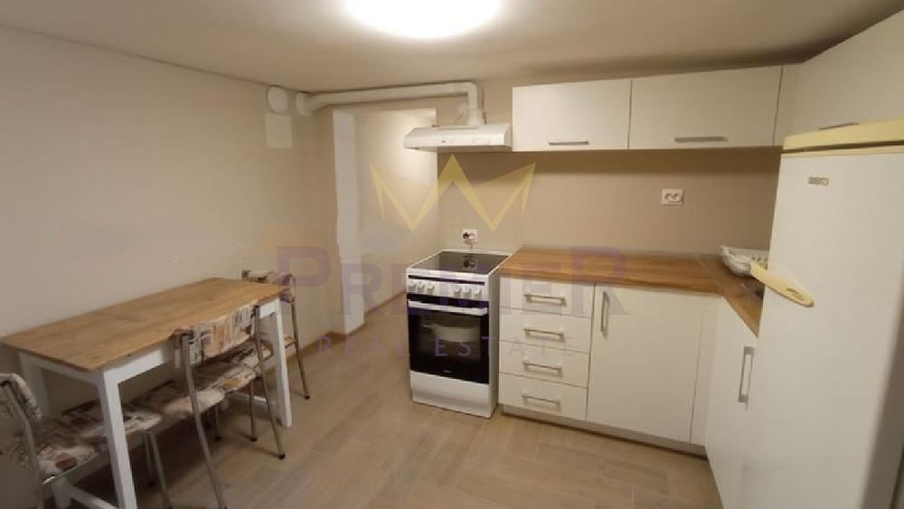 Дава се под наем Къща в Варна, Колхозен пазар - 60 кв.м за 459 € - Снимка #1