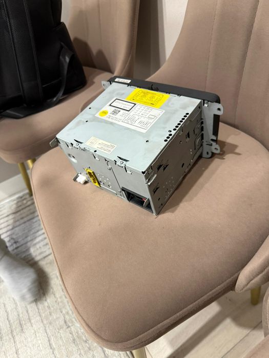 Магнитола оригинал passat b7 пассат б7