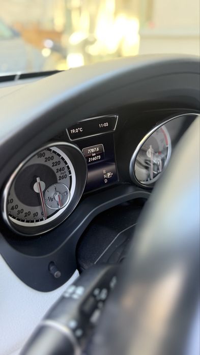 MERCEDES-BENZ GLA 2014 — imagine 4