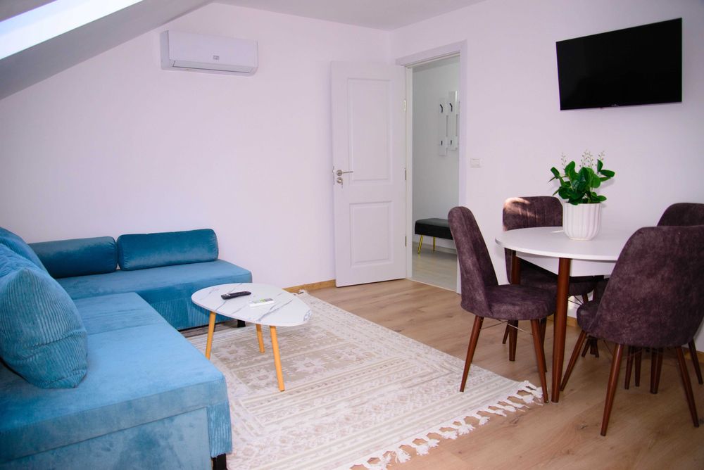 Inchiriez apartament 2 camere in regim hotelier zona Mall-Precista