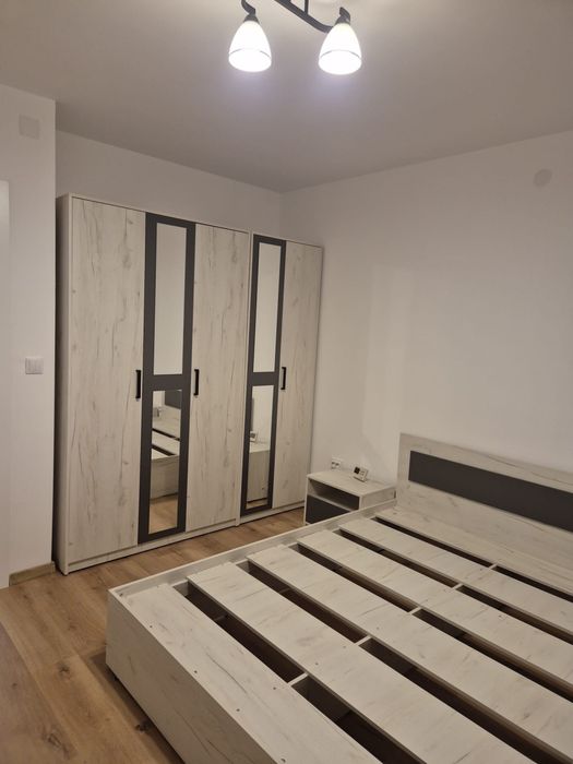 Inchiriez apartament, et. 1, Cartier Strand