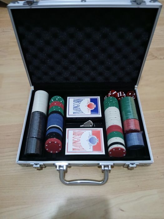 Poker Games.( joc poker)