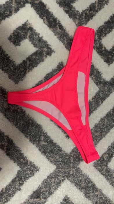 Slip baie tanga corai sau galben neon, M, nou cu eticheta  Am si alte