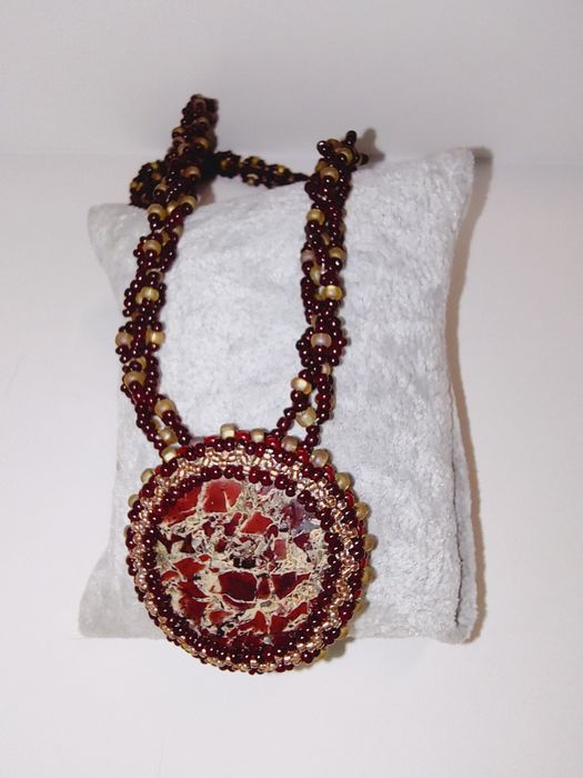 Дамски гердан с две лица с кафяви мъниста