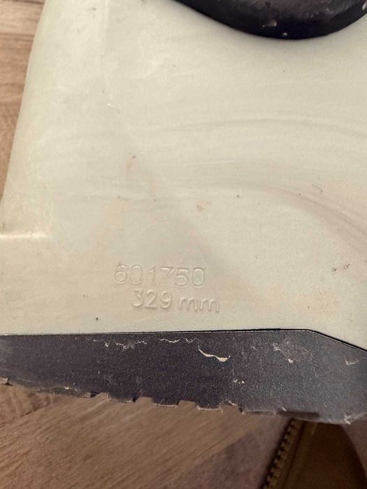 Ски обувки HEAD EZON 2 – размер 27.5 / 329 mm