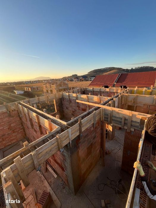 Casă de vânzare in Sanpetru -construită corect, gândită pentru familie