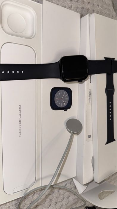 Продам часы Apple Watch Series 8, 45mm