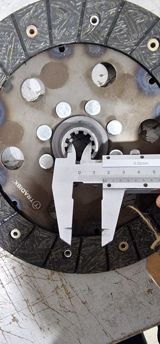 Disc ambreiaj priza tractor fiat 411.415 preț 350 lei se poate trimite