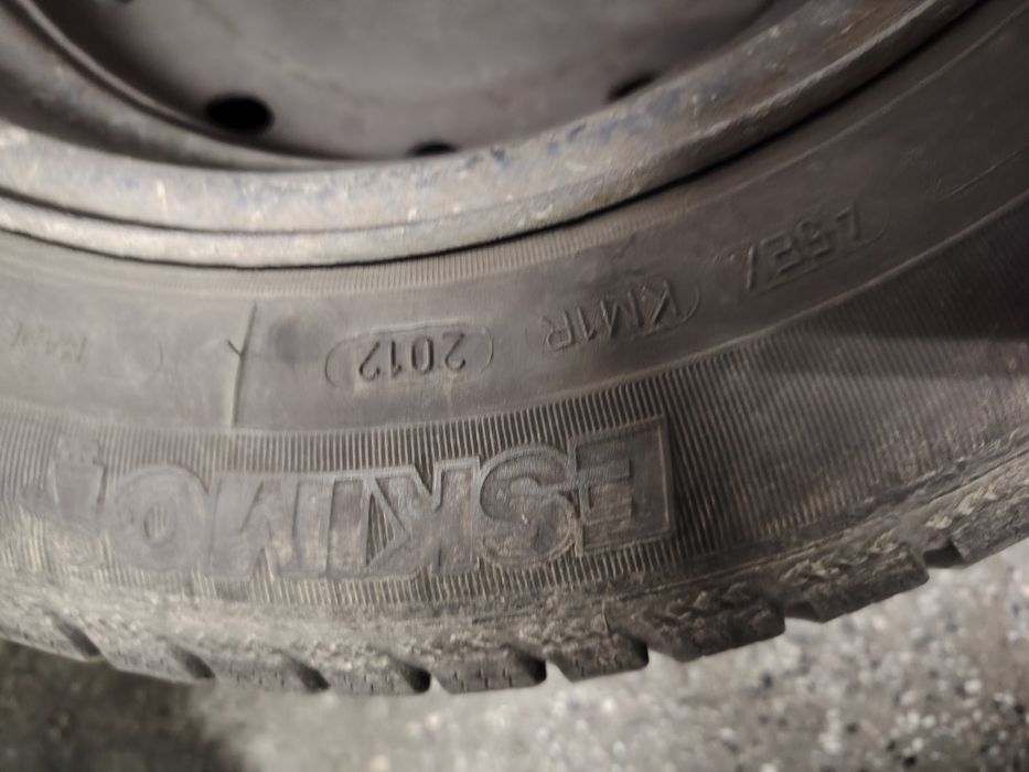 Гуми с джанти 14цола от пежо