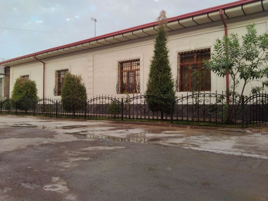 Hovli sotiladi  Nurafshhon shaharda