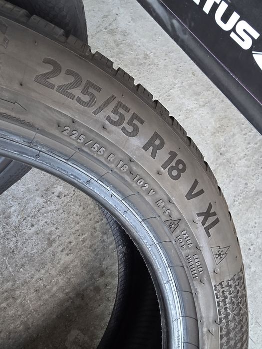 225/55/18 Continental 4бр