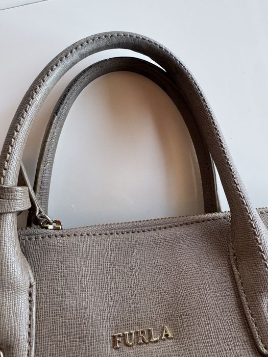 Furla Linda чанта бежова