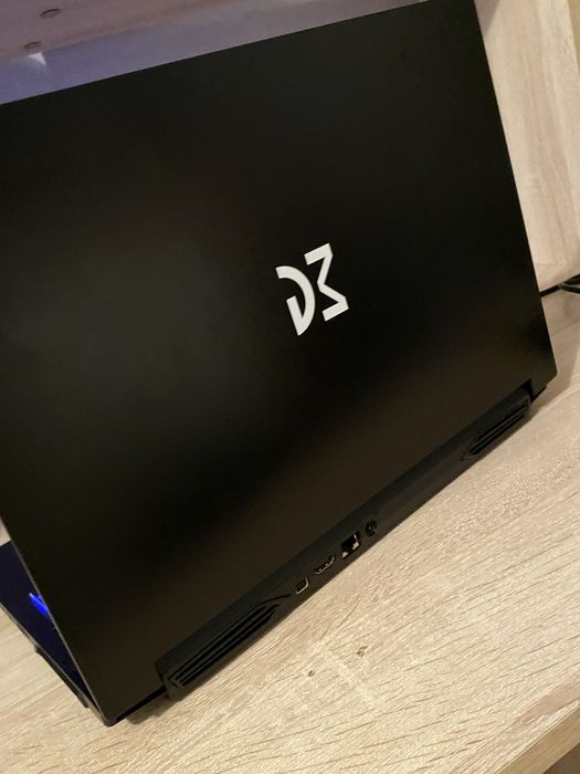 игровой ноутбук Dream machines