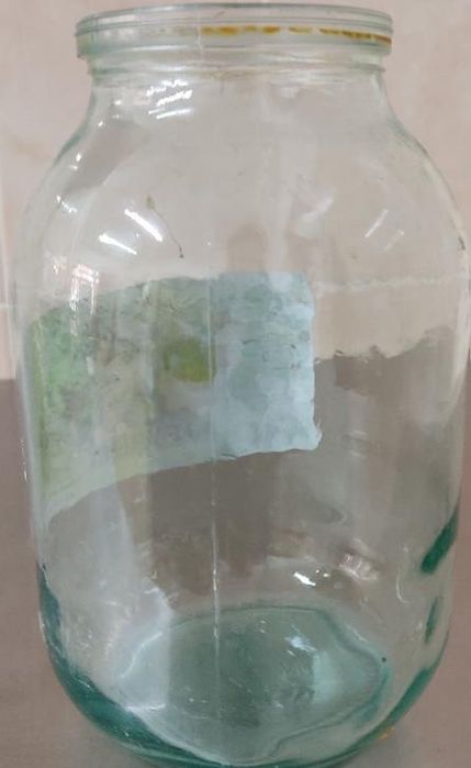 Банки 2 литровые продам срочно