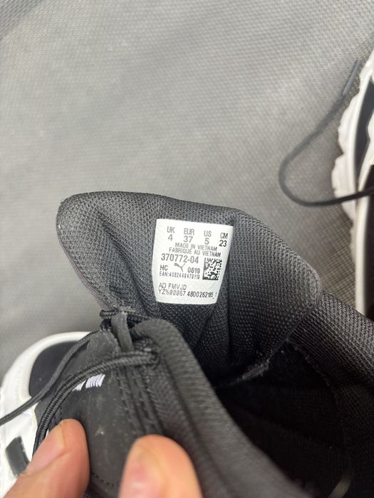 Puma marimea 37 si 23 cm