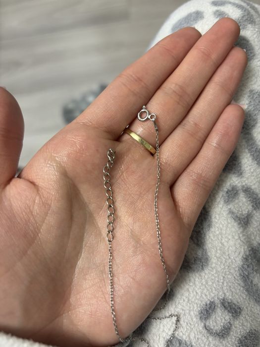 Lant subtire de argint