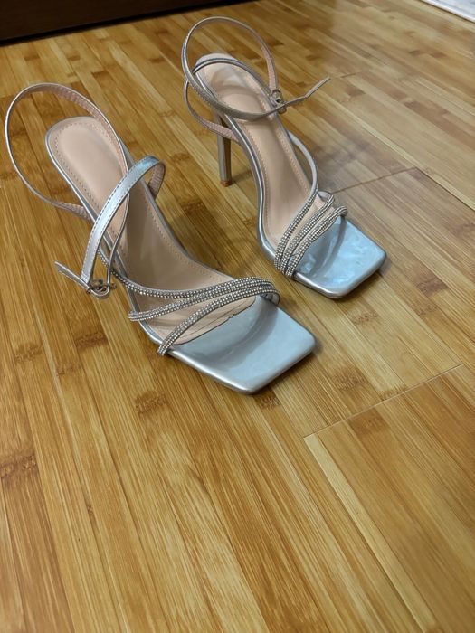 Sandale femei cu toc