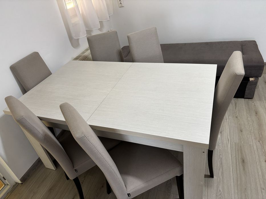 Masa extensibila cu 6 scaune