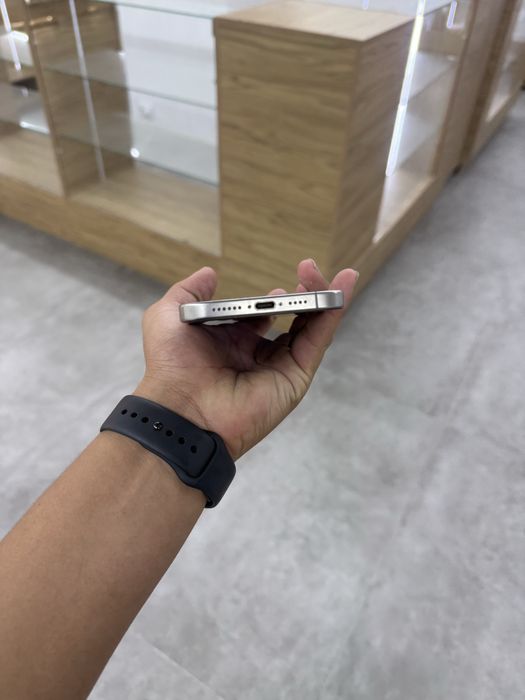 iphone 15 pro max в идеальном состояний