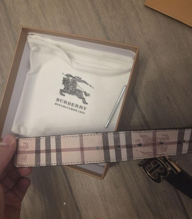 Curea burberry full accesorii