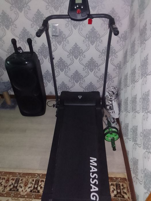 Продам беговую дорожку