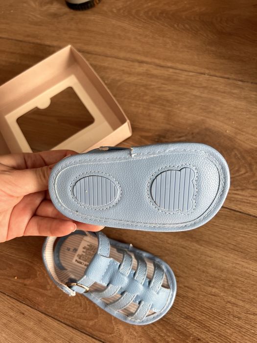 Sandale piele naturala marimea 18