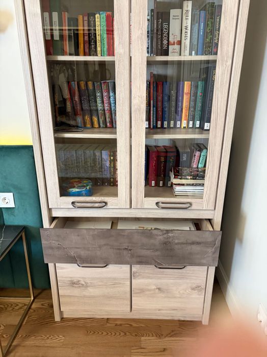 Новый удобный шкаф