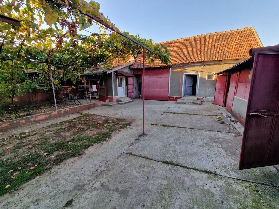 Vand casa in Sabolciu la 22km de Oradea