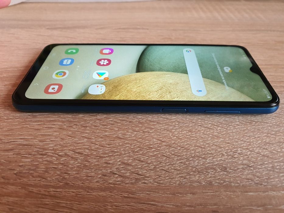 Samsung A12  Отличен!