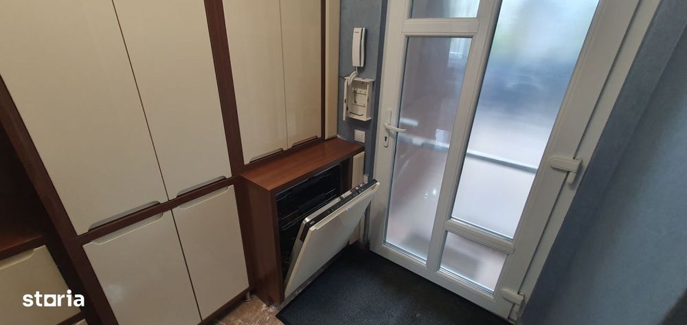 Ultracentral | Apartament la casa 85 mp | 2 parcari | Terasa | Curte