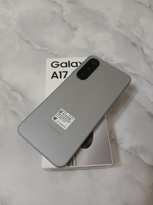Samsung A 17 sotiladi 6/128