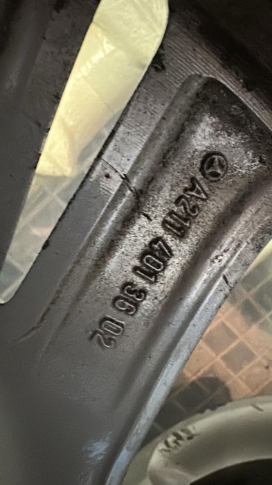 Продам оригинальные диски R17 от mersedec