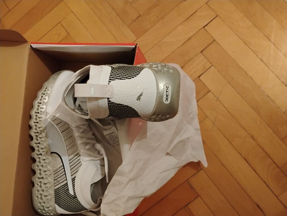 Мъжки маратонки Puma Calibrate White/Grey
195 лв