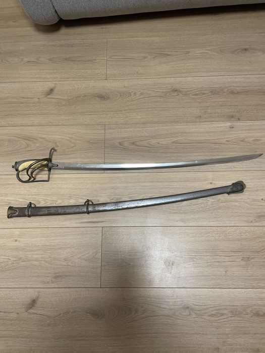 sabie cu protectie pt mana si teaca