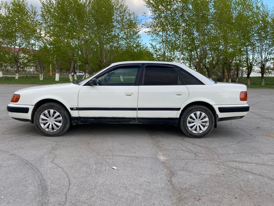 Продам Ауди 100 с4