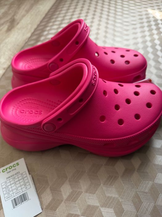 Чисто нови обувки Crocs