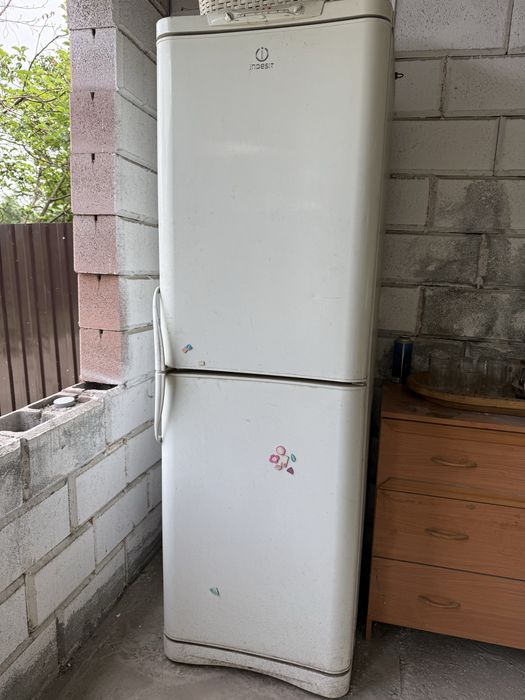 Продам хололильник