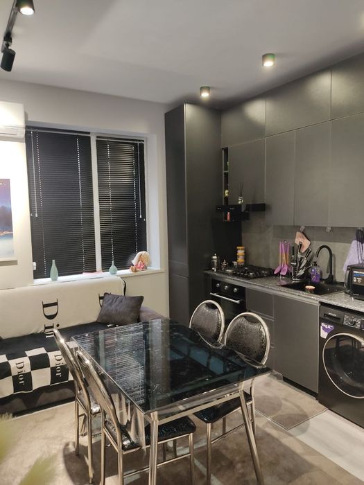 Продаётся 2-х комнатная квартира со всеми удобствами!