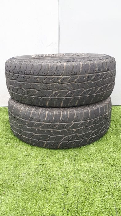 Продам комплект шин Maxxis R 17.